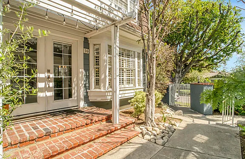 Photo of 259 N Holliston Ave APT 16, Pasadena, CA 91106