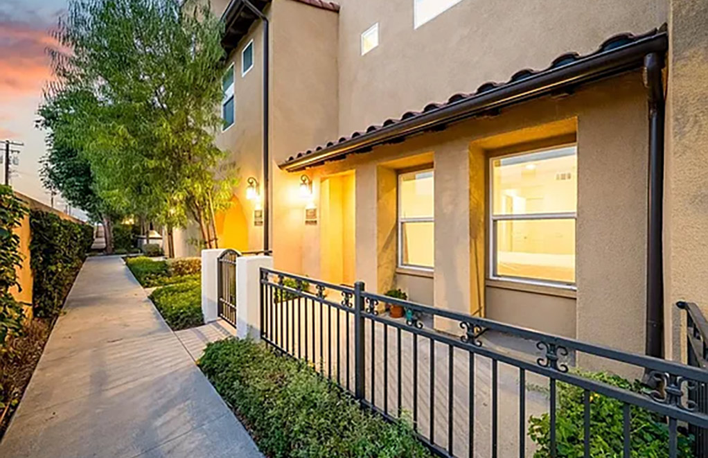 Photo of 677 S District Way, Anaheim, CA 92805